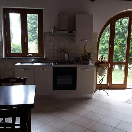 Rustico Con Piscina Суверето